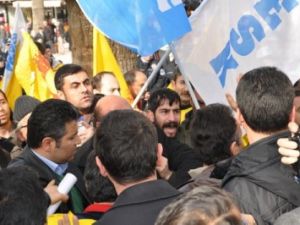 Polis KESK Protestosuna Müdahele Etti