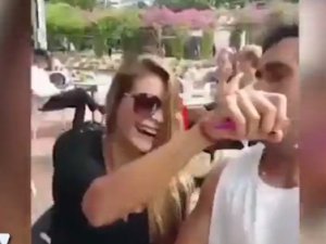 KIZ ARKADAŞINA YAPTIĞI ŞAKALAR SOSYAL MEDYAYI İKİYE BÖLDÜ