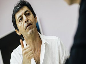 ÜNLÜ YOGA HOCASI AKİF MANAF CİNSEL SALDIRI DAVASINDAN BERAAT ETTİ