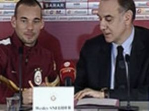 SNEİJDER: ''TÜRKİYE'YE EFSANE OLMAK İÇİN GELDİM''