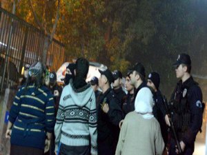 MERSİN'DE OLAYLAR; 1 GENÇ ÖLDÜ