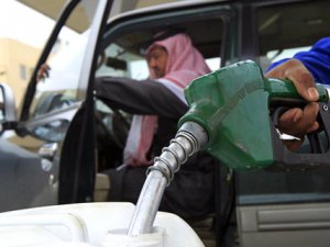 BENZİNE YÜZDE 50'NİN ÜZERİNDE  ZAM