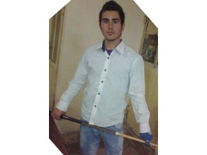 BIÇAKLAYIP, HASTANE ÖNÜNE BIRAKTIĞI ARKADAŞI ÖLDÜ