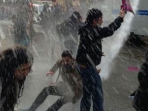 Emek Sineması eylemine polis saldırısı