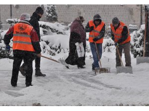 SİVAS'TA 783 KÖY YOLU ULAŞIMA KAPANDI