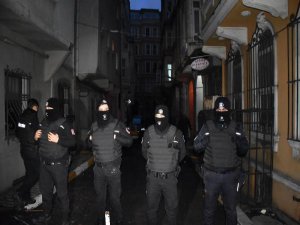 İSTANBUL'DA HDP'YE POLİS BASKINI