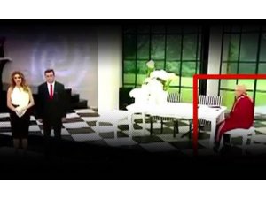 ZUHAL TOPAL'DA SAHTE NİKAH MEMURU SKANDALI