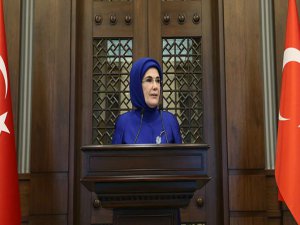 EMİNE ERDOĞAN'DAN YENİ İNCİLER