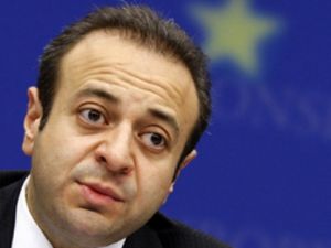 Bakan'dan Kamer Genç'e çirkin benzetme!