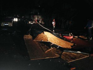 FIRTINA ANTALYA'NIN ALTINI ÜSTÜNE GETİRDİ; 15 YARALI