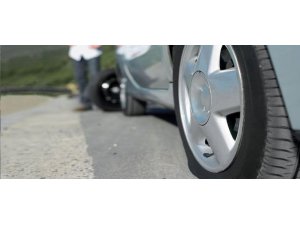 PATLAK LASTİK TUZAĞIYLA 120 BİN LİRASINI ÇALDILAR