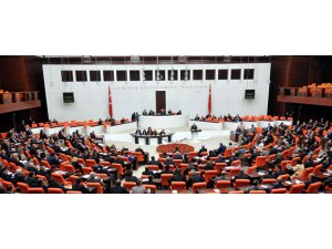 DOĞUM YAPAN MEMUR VE İŞÇİLERE YENİ HAKLAR YASALAŞTI