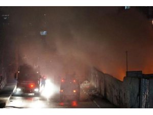 İSTANBUL'DA GERGİN GECE: 59 GÖZALTI