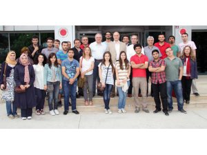 OKULU GÖRMEDEN DOKTOR OLDULAR