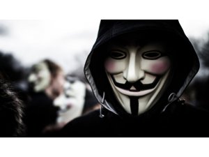 ANONYMOUS EMNİYET'İ HACKLEDİ, VATANDAŞIN BİLGİLERİ İNTERNETE DÜŞTÜ