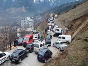 CERATTEPE'DE HALK HAYKIRIYOR: #ArtvindeMadenCinayettir!