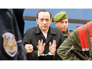 ALAATTİN ÇAKICI'NIN ANNESİ HAYATINI KAYBETTİ