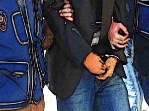 İŞADAMI HAVALİMANINDA 1 MİLYON TL İLE KAÇARKEN YAKALANDI