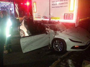 ATAŞEHİR'DE FECİ KAZA: 2 ÖLÜ, 1 YARALI