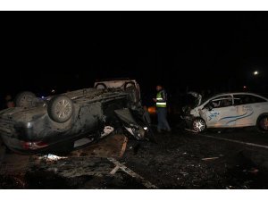 BEYKOZ'DA FECİ KAZA:  2'Sİ KARDEŞ 3 ÖLÜ