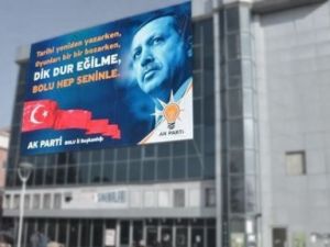 CHP'li Başkan: Pankartı astığın gibi kaldıracaksın bebişim
