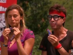 SNİCKERS'TAN SURVİVOR ATAĞI