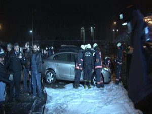 İSTANBUL'DA 5 ARAÇ YAKTILAR