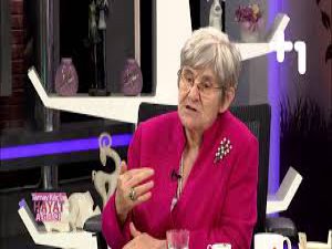 CANAN KARATAY'DAN CANLI YAYINDA 'SEKS' ÇIKIŞI