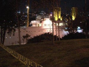 ERDOĞAN ATATÜRK'ÜN YATINDA 1.5 SAAT KALDI