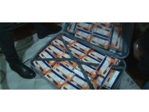 SURİYELİLERİN KALDIĞI EVDEN BİNLERCE KANSER İLACI ÇIKTI