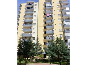 POLİS MEMURU EVİNDE İNTİHAR ETTİ