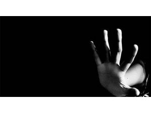 TECAVÜZE UĞRAYIP YAKILAN GENÇ KIZ ÖLDÜ