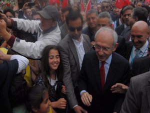 KILIÇDAROĞLU'NA COŞKULU KARŞILAMA