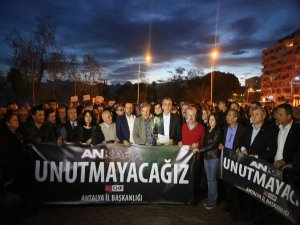 ANTALYA'DA KATLİAM PROTESTOSU