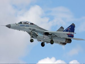 RUS UÇAKLARI IŞİD'İ BOMBALADI