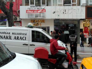 ÜNİVERSİTELİ KIZIN SIR ÖLÜMÜ