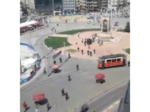 TAKSİM MEYDANI'NDA HAVAYA ATEŞ AÇTI