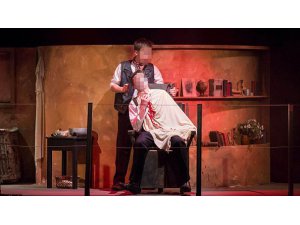 SAHNEDE BOĞAZINI KESTİ