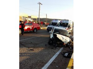 ANTALYA'DA FECİ KAZA; ÖLÜ 5 YARALI