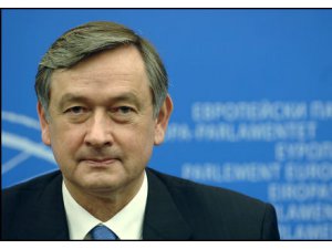 BM GENEL SEKRETER SEÇİMİNDE ŞAŞIRTAN TÜRK ADAY