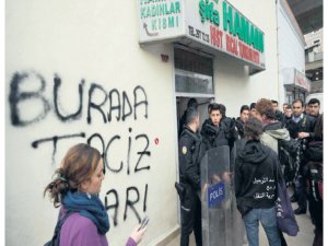 KADIN TURİSTLERE HAMAMDA TACİZ DAVASINDA TUHAFLIKLAR