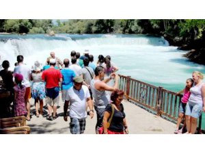 YERLİ TURİSTE UCUZA TATİL HAYAL Mİ OLDU?