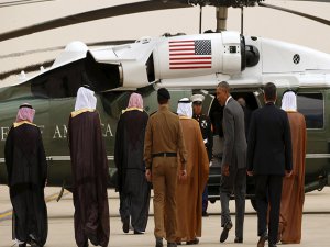 OBAMA'YA SUUDİ KRALDAN ŞOK KARŞILAMA