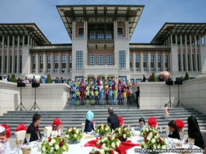 ABD MEDYASINDA ENSAR SKANDALI VE 23 NİSAN