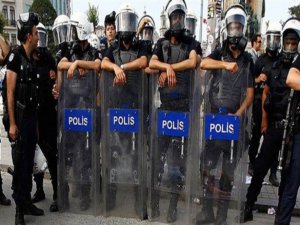 AKP'NİN 1 MAYIS İSTANBUL KORKUSU;15 BİN POLİS,120 TOMA