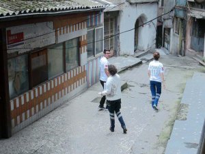 GENELEVDE İLİŞKİ SIRASINDA ÖLDÜ