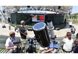 MERKÜR GÜNEŞ'İN ÖNÜNDEN GEÇİYOR