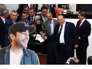 ATİLLA TAŞ'IN DAVUTOĞLU MESAJI TWITTER'İ SALLADI