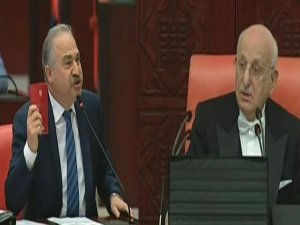 DOKUNULMAZLIK OYLAMASINDA REFERANDUM BANDI AŞILDI