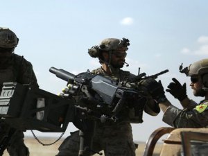 AMERİKAN ASKERLERİNİN ÜNİFORMASINDAKİ "YPG" VE "YPJ" AYRINTISI